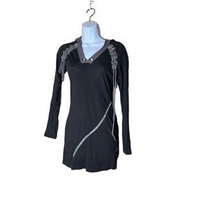 Black Long-Sleeve V-Neck Tunic Dress with Contrast Trim
